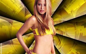 Holly Valance